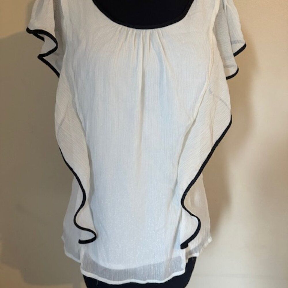 iz Byer White & black ruffle Top  8633